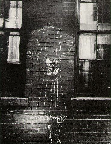 levitt-1942-graffiti_f0123